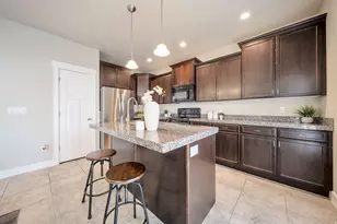 12731 S Meadow Run Ct, Riverton, UT 84065 - Photo 8