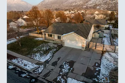1466 N Lewis Peak Dr, Ogden, UT 84404 - Photo 4