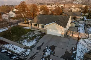 1466 N Lewis Peak Dr, Ogden, UT 84404 - Photo 4