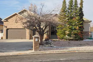 10036 S Birdie Way, South Jordan, UT 84095 - Photo 2
