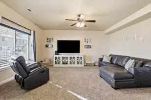 1040 W 2450 S, Nibley, UT 84321 - Photo 8
