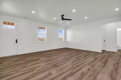 520 E 450 N, Delta, UT 84624 - Photo 12