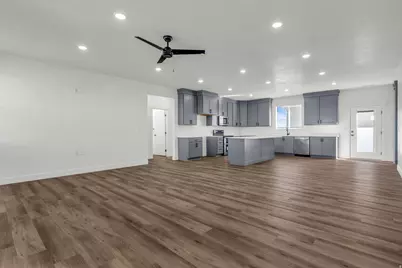 520 E 450 N, Delta, UT 84624 - Photo 10