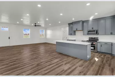 520 E 450 N, Delta, UT 84624 - Photo 18