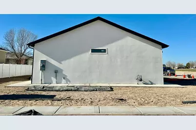 520 E 450 N, Delta, UT 84624 - Photo 4