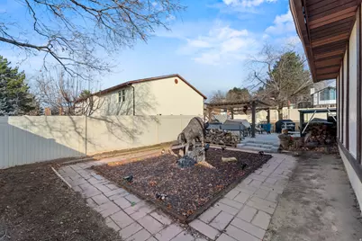 1093 E Colima Dr S, Sandy, UT 84094 - Photo 4