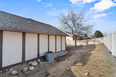 1093 E Colima Dr S, Sandy, UT 84094 - Photo 6