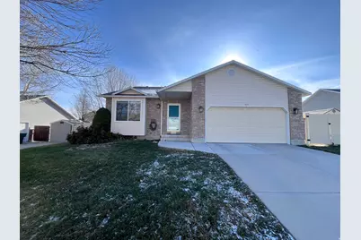 1401 W Green Hedge Way S, West Jordan, UT 84084 - Photo 2