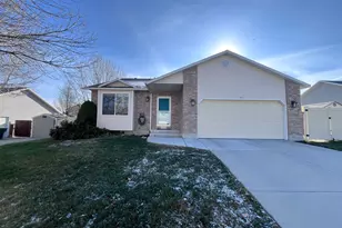 1401 W Green Hedge Way S, West Jordan, UT 84084 - Photo 2