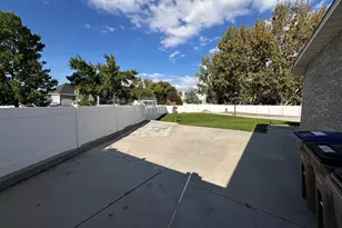 12683 S Whisper Crk Cv, Draper, UT 84020 - Photo 34