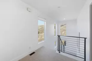 73 E Columbus Ct, Salt Lake City, UT 84103 - Photo 28