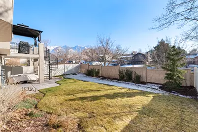 1952 E Bluffside Cir, Sandy, UT 84092 - Photo 44