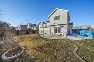 5661 W Sunkist Dr S, Kearns, UT 84118 - Photo 22