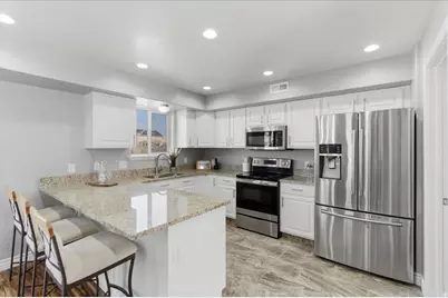 685 E Bullrush Pkwy, Lehi, UT 84043 - Photo 10