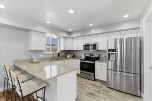 685 E Bullrush Parkway, Lehi, UT 84043 - Photo 10