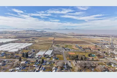 247 W 200 S, Santaquin, UT 84655 - Photo 18