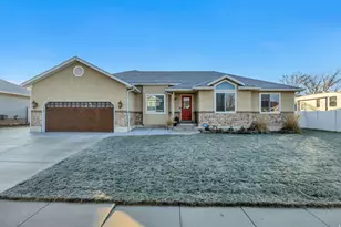 83 W 850 S, Centerville, UT 84014 - Photo 1