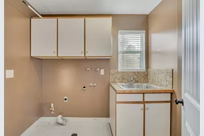 83 W 850 S, Centerville, UT 84014 - Photo 16