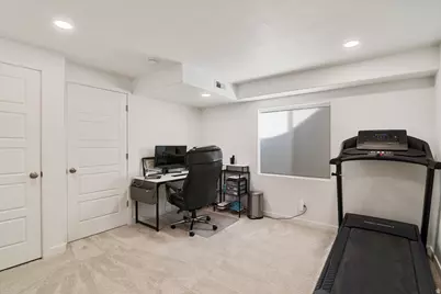 1023 W Molly Pitcher Cir, Bluffdale, UT 84065 - Photo 30