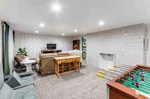 610 E Pages Ln, Centerville, UT 84014 - Photo 32