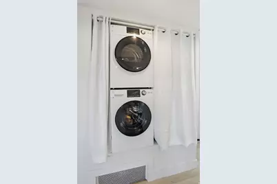 591 N Center St, Salt Lake City, UT 84103 - Photo 12