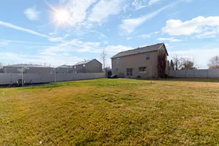 475 Wellington Dr, Kaysville, UT 84037 - Photo 26