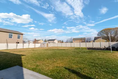 475 Wellington Dr, Kaysville, UT 84037 - Photo 28