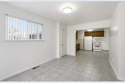 1076 S Glendale Cir, Salt Lake City, UT 84104 - Photo 12