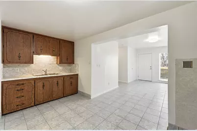 1076 S Glendale Cir, Salt Lake City, UT 84104 - Photo 10