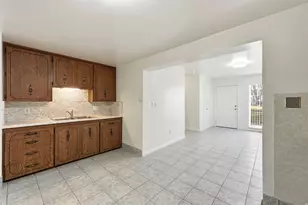 1076 S Glendale Circle, Salt Lake City, UT 84104 - Photo 10