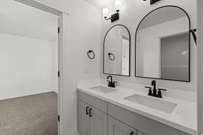 39 N 200 E, Richfield, UT 84701 - Photo 32