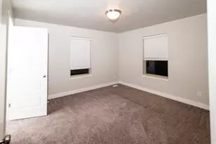 391 S 400 W, Preston, ID 83263 - Photo 6