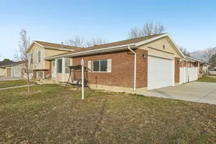 9571 S David St E, Sandy, UT 84070 - Photo 28