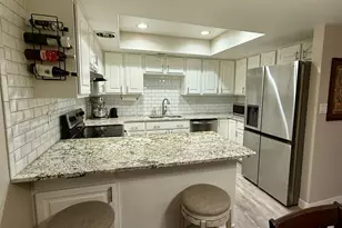 4847 S Woodbridge Dr E, Holladay, UT 84117 - Photo 4