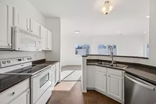 6647 W Merlot Way, West Jordan, UT 84081 - Photo 10