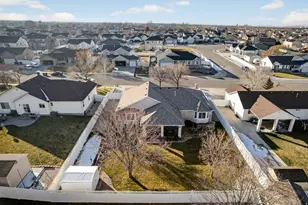 1194 N 690 E, Tooele, UT 84074 - Photo 40