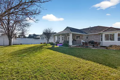 1194 N 690 E, Tooele, UT 84074 - Photo 36