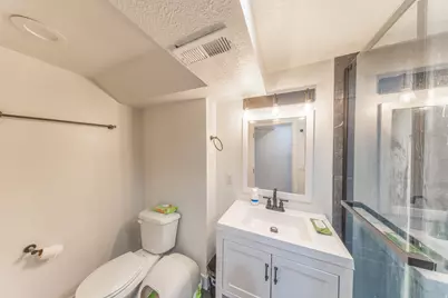 908 S 550 E, Clearfield, UT 84015 - Photo 10