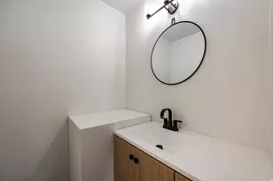 127 S 800 E, Salt Lake City, UT 84102 - Photo 12