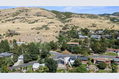 1225 N 900 E, Bountiful, UT 84010 - Photo 38