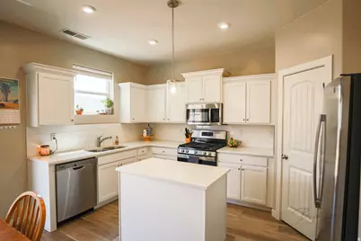 834 N Pleasant Ln, Washington, UT 84780 - Photo 8