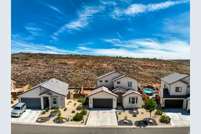 834 N Pleasant Ln, Washington, UT 84780 - Photo 2