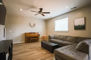 834 N Pleasant Ln, Washington, UT 84780 - Photo 12