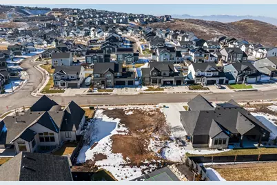 14677 S Canyon Pointe Rd E #4, Draper, UT 84020 - Photo 4