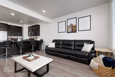 1006 W Sapphire Peak Dr, Bluffdale, UT 84065 - Photo 4