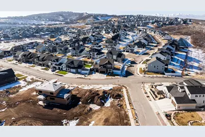 2568 E Canyon Edge Dr, Draper, UT 84020 - Photo 14