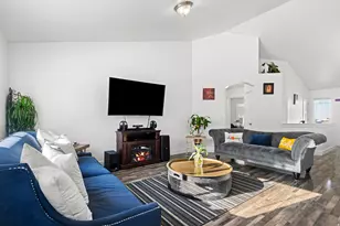 7127 W Hawk View Way S, West Jordan, UT 84081 - Photo 10