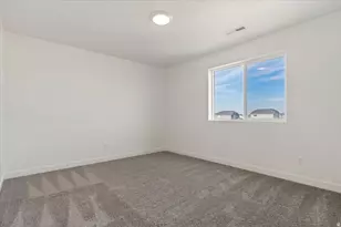 1538 E Livi Ln Ln, Saratoga Springs, UT 84043 - Photo 30