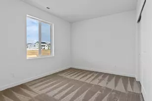 1538 E Livi Ln Ln, Saratoga Springs, UT 84043 - Photo 32