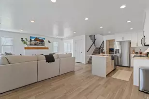 6510 S Aspen Ln E, South Weber, UT 84405 - Photo 8